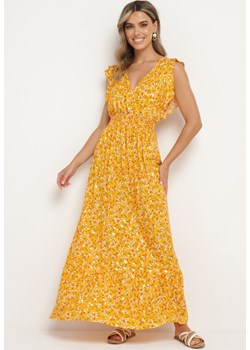 Żółta Wiskozowa Sukienka z Gumką w Talii z Kopertowym Dekoltem i Falbankami Voaladia ze sklepu Born2be Odzież w kategorii Sukienki - zdjęcie 173305235