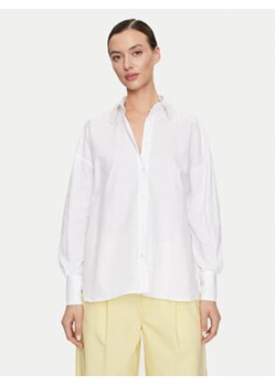 ViCOLO Koszula RB0068 Biały Relaxed Fit ze sklepu MODIVO w kategorii Koszule damskie - zdjęcie 173317399