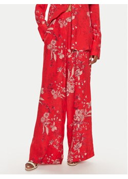 ViCOLO Spodnie materiałowe TB1274 Czerwony Relaxed Fit ze sklepu MODIVO w kategorii Spodnie damskie - zdjęcie 173317419