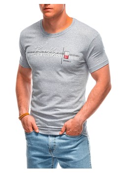 T-shirt męski z nadrukiem 1948S - szary ze sklepu Edoti w kategorii T-shirty męskie - zdjęcie 173328297
