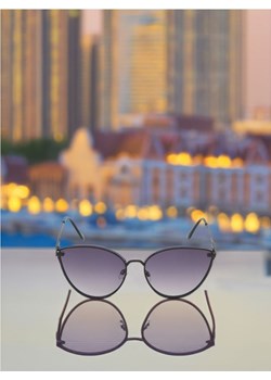 Sinsay - Okulary przeciwsłoneczne - czarny ze sklepu Sinsay w kategorii Okulary przeciwsłoneczne damskie - zdjęcie 173336065