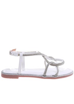 Białe płaskie sandały z cyrkoniami /E6-2 16380 G079/ ze sklepu Pantofelek24.pl w kategorii Sandały damskie - zdjęcie 173353836