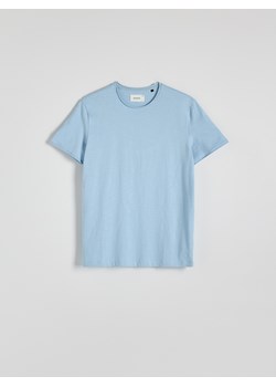 Reserved - Gładki t-shirt regular fit - jasnoniebieski ze sklepu Reserved w kategorii T-shirty męskie - zdjęcie 173380919