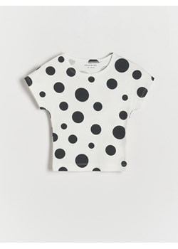 Reserved - Prążkowany t-shirt - złamana biel ze sklepu Reserved w kategorii Bluzki dziewczęce - zdjęcie 173383435