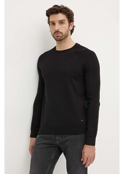 Joop! sweter męski kolor czarny lekki 30040733 ze sklepu ANSWEAR.com w kategorii Swetry męskie - zdjęcie 173386329