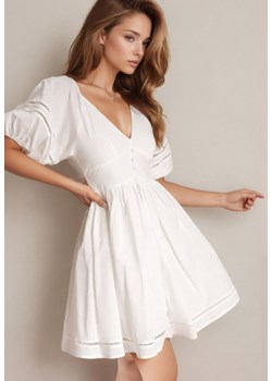 Biała Sukienka Mini z Głębokim Dekoltem z Lnu i Bawełny Janova ze sklepu Born2be Odzież w kategorii Sukienki - zdjęcie 173391186