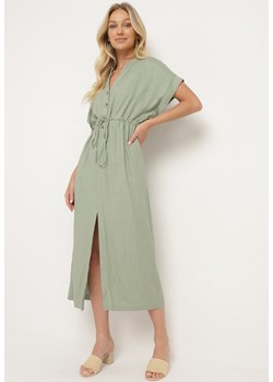 Zielona Bawełniana Sukienka z Koszulową Górą i Ściągaczem w Talii Vikleta ze sklepu Born2be Odzież w kategorii Sukienki - zdjęcie 173391609