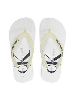 Japonki Calvin Klein Jeans Beach Sandal Monologo Tpu YW0YW01246 Biały ze sklepu eobuwie.pl w kategorii Klapki damskie - zdjęcie 173396216