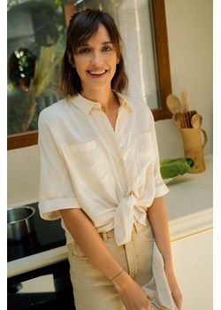 Damska kremowa koszula z krótkim rękawem ze sklepu 5.10.15 w kategorii Koszule damskie - zdjęcie 173404466