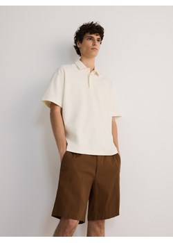 Reserved - Koszulka polo boxy - złamana biel ze sklepu Reserved w kategorii T-shirty męskie - zdjęcie 173406397