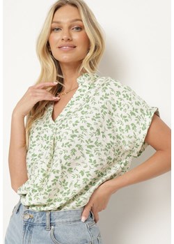 Biało-Zielona Koszulowa Bluzka z Bawełną z Falbankami Rissavia ze sklepu Born2be Odzież w kategorii Bluzki damskie - zdjęcie 173413426