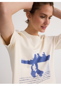 Reserved - T-shirt z bawełny - złamana biel ze sklepu Reserved w kategorii Bluzki damskie - zdjęcie 173422317