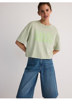 Reserved - T-shirt boxy z nadrukiem - jasnozielony ze sklepu Reserved w kategorii Bluzki damskie - zdjęcie 173422338
