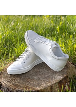 Białe sneakersy męskie BIN ze sklepu Domenoshoes w kategorii Trampki męskie - zdjęcie 173427367