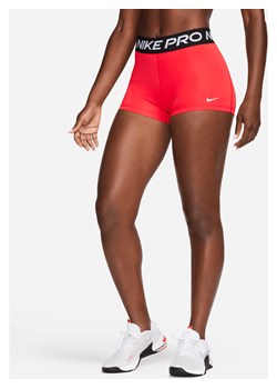 Spodenki damskie Nike Pro 8 cm - Czerwony ze sklepu Nike poland w kategorii Szorty - zdjęcie 173428978