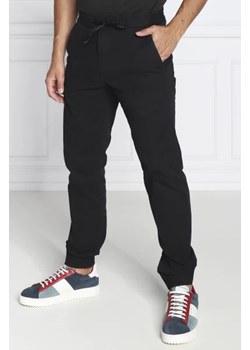 HUGO Spodnie jogger Davidon224D | Regular Fit ze sklepu Gomez Fashion Store w kategorii Spodnie męskie - zdjęcie 173430777