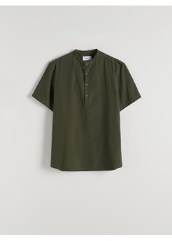 Reserved - Koszula regular ze stójką - oliwkowy ze sklepu Reserved w kategorii Koszule męskie - zdjęcie 173433497