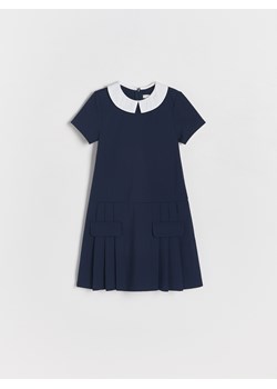 Reserved - Sukienka z plisowanym dołem - granatowy ze sklepu Reserved w kategorii Sukienki dziewczęce - zdjęcie 173433677