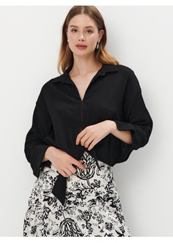 Mohito - Czarna bluzka z wiązaniem - czarny ze sklepu Mohito w kategorii Koszule damskie - zdjęcie 173438428