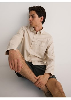 Reserved - Koszula boxy z domieszką lnu - beżowy ze sklepu Reserved w kategorii Koszule męskie - zdjęcie 173438798