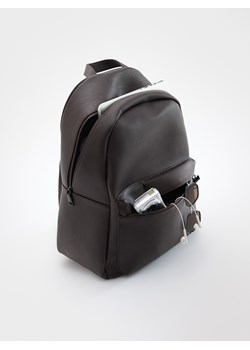 Reserved - Plecak z imitacji skóry - ciemnobrązowy ze sklepu Reserved w kategorii Plecaki - zdjęcie 173442569