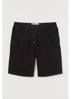 H & M - Krótkie joggersy dżinsowe Regular - Czarny ze sklepu H&M w kategorii Spodenki męskie - zdjęcie 173445248