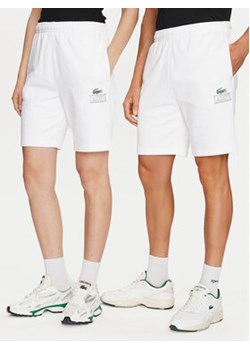 Lacoste Szorty sportowe GH1220 Biały Regular Fit ze sklepu MODIVO w kategorii Spodenki męskie - zdjęcie 173449087