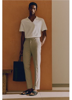 H & M - Spodnie Slim Fit - Brązowy ze sklepu H&M w kategorii Spodnie męskie - zdjęcie 173453026
