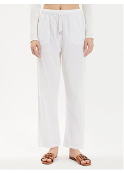Regatta Spodnie materiałowe Corso RWJ298 Biały Relaxed Fit ze sklepu MODIVO w kategorii Spodnie damskie - zdjęcie 173456565