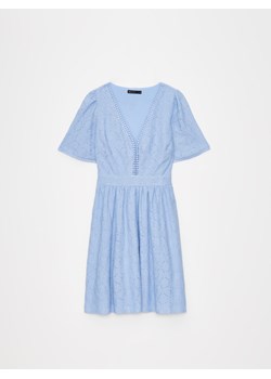 Mohito - Niebieska sukienka mini z krótkim rękawem - błękitny ze sklepu Mohito w kategorii Sukienki - zdjęcie 173461287