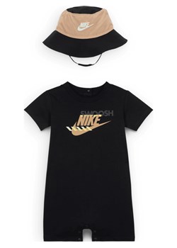 Zestaw rampers i kapelusz dla niemowląt Nike Sportswear PE (12–24 M) - Czerń ze sklepu Nike poland w kategorii Odzież dla niemowląt - zdjęcie 173462025