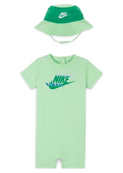 Zestaw rampers i kapelusz dla niemowląt Nike Sportswear PE (12–24 M) - Zieleń ze sklepu Nike poland w kategorii Odzież dla niemowląt - zdjęcie 173462029