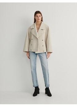Reserved - Krótki płaszcz oversize - beżowy ze sklepu Reserved w kategorii Płaszcze damskie - zdjęcie 173469568