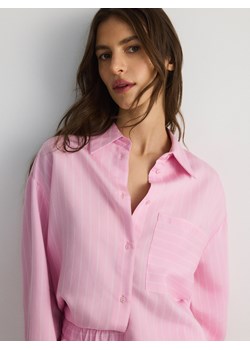 Reserved - Koszula oversize z wiskozą - pastelowy róż ze sklepu Reserved w kategorii Koszule damskie - zdjęcie 173471048