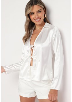 Biała Satynowa Bluzka Koszulowa Retro z Wiązaniem Abanea ze sklepu Born2be Odzież w kategorii Bluzki damskie - zdjęcie 173471517