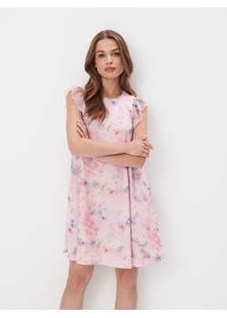 Mohito - Trapezowa różowa sukienka mini - pastelowy różowy ze sklepu Mohito w kategorii Sukienki - zdjęcie 173472258