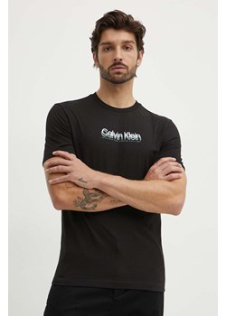 Calvin Klein t-shirt bawełniany męski kolor czarny z aplikacją K10K113118 ze sklepu ANSWEAR.com w kategorii T-shirty męskie - zdjęcie 173473439