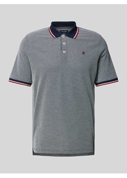 Koszulka polo o kroju regular fit z wyhaftowanym logo model ‘BLUWIN’ ze sklepu Peek&Cloppenburg  w kategorii T-shirty męskie - zdjęcie 173478629