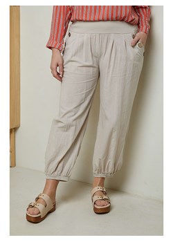 Curvy Lady Spodnie w kolorze beżowym ze sklepu Limango Polska w kategorii Spodnie damskie - zdjęcie 173504499