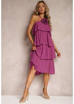 Fioletowa Sukienka z Kwiatową Broszką Wykończona Falbanami i Wiązaniem na Szyi Tinashell ze sklepu Renee odzież w kategorii Sukienki - zdjęcie 173506959
