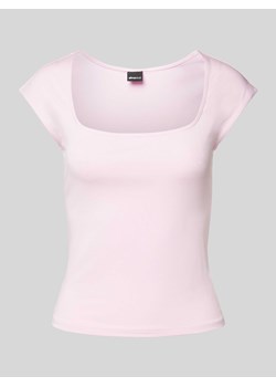 T-shirt z dekoltem w łódkę ze sklepu Peek&Cloppenburg  w kategorii Bluzki damskie - zdjęcie 173514037