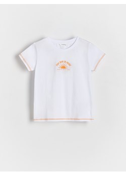 Reserved - Bawełniany t-shirt z nadrukiem - złamana biel ze sklepu Reserved w kategorii Bluzki dziewczęce - zdjęcie 173519339