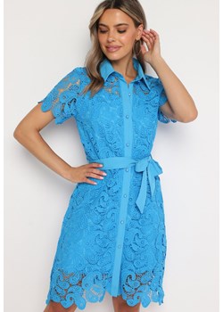 Niebieska  Koszulowa Sukienka Koronkowa z Wiązanym Paskiem Sachaela ze sklepu Born2be Odzież w kategorii Sukienki - zdjęcie 173523236