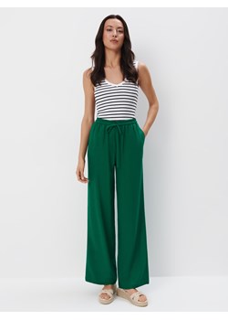 Mohito - Zielone spodnie z lnu i wiskozy - zielony ze sklepu Mohito w kategorii Spodnie damskie - zdjęcie 173525626