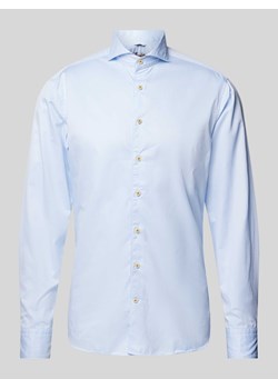 Koszula biznesowa o kroju regular fit z kołnierzykiem typu cutaway ze sklepu Peek&Cloppenburg  w kategorii Koszule męskie - zdjęcie 173532556