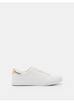 Mohito - Sneakersy - biały ze sklepu Mohito w kategorii Trampki damskie - zdjęcie 173535805