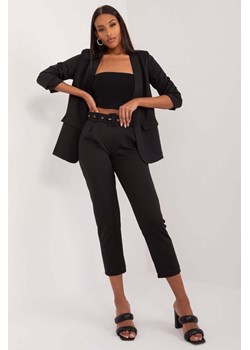 Garniturowe spodnie OCH BELLA czarne z paskiem ze sklepu 5.10.15 w kategorii Spodnie damskie - zdjęcie 173536948