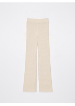 Mohito - Spodnie z wiskozy - kremowy ze sklepu Mohito w kategorii Spodnie damskie - zdjęcie 173537365