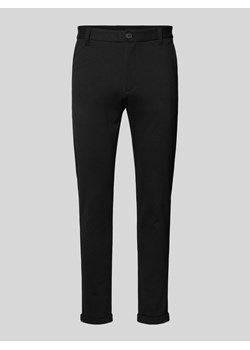 Spodnie materiałowe o skróconym kroju slim fit ze sklepu Peek&Cloppenburg  w kategorii Spodnie męskie - zdjęcie 173537617