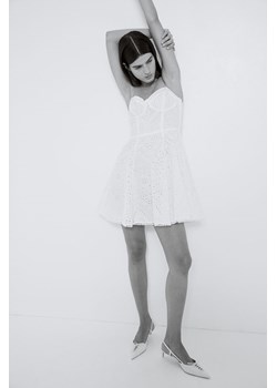 H & M - Sukienka z haftem angielskim - Biały ze sklepu H&M w kategorii Sukienki - zdjęcie 173538639